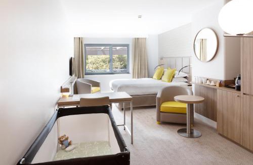 6th Arrondissement Hotel | Crowne Plaza Lyon - Cité Internationale