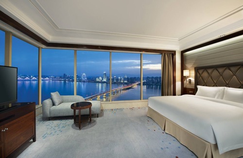 Donghu Qu Hotel | Crowne Plaza Nanchang Riverside by IHG