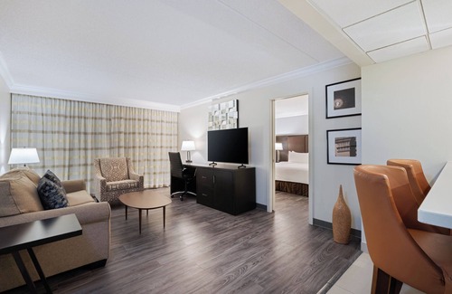 Montebello Hotel | Crowne Plaza Suffern - Mahwah by IHG