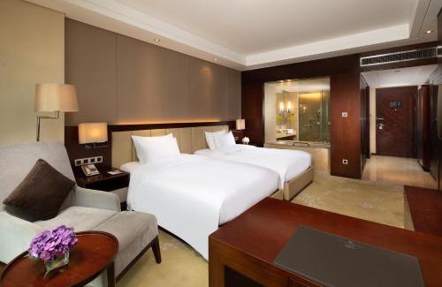 Luqiao District Hotel | Crowne Plaza Taizhou by IHG