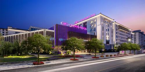 Tongxiang Hotel | Crowne Plaza Wuzhen by IHG