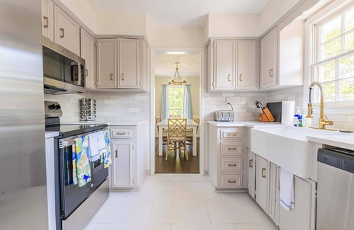 Fortson House | Crowning Glory W/Pool & GameRoom
