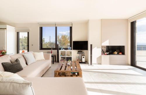 Souvala House | Cruise on Land