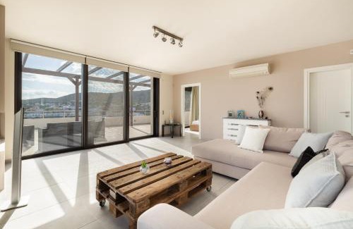 Souvala House | Cruise on Land