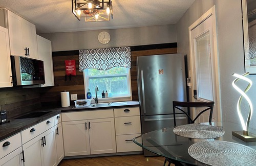 Cocoa Cottage | Cruise/Port Canaveral- 2 Bedroom Cottage/Cocoa Beach