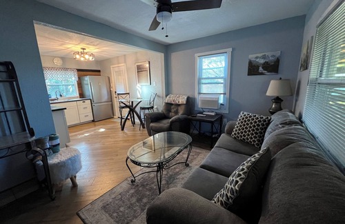 Cocoa Cottage | Cruise/Port Canaveral- 2 Bedroom Cottage/Cocoa Beach
