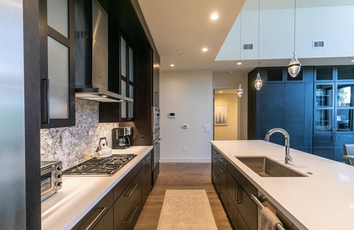 Crystal Bay Condo | Crystal Bay Penthouse 301 Community Hot Tub