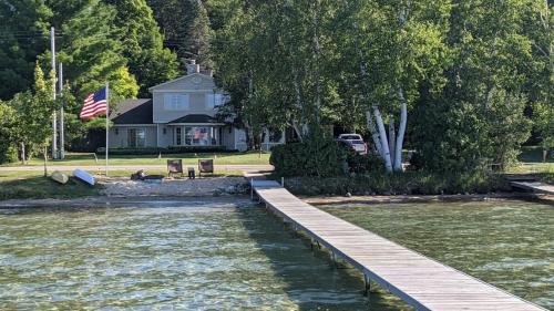 Frankfort House | Crystal Lake Paradise - Gorgeous Lakefront Luxury!