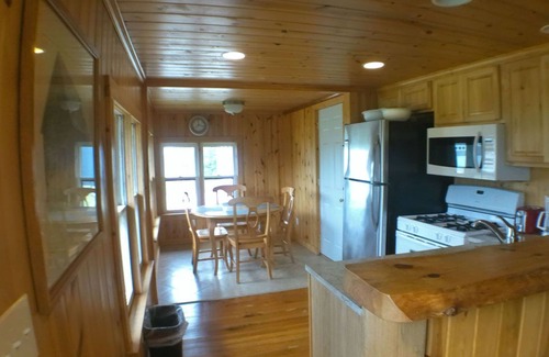 Beulah Hotel | Crystal Lake Resort