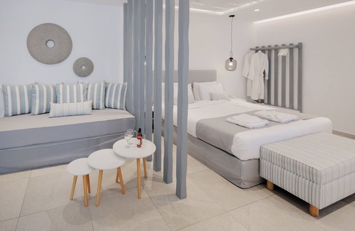 Naxos Town Hotel | Crystal Mare Suites