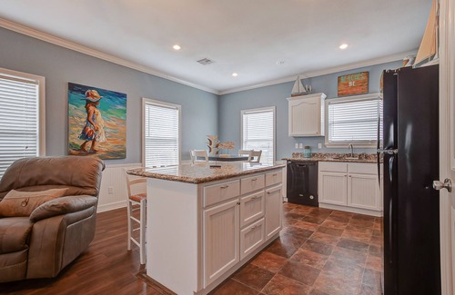 Crystal Beach House | Crystal Moon - a 2 bedroom, 2 bath home that sleeps 8.