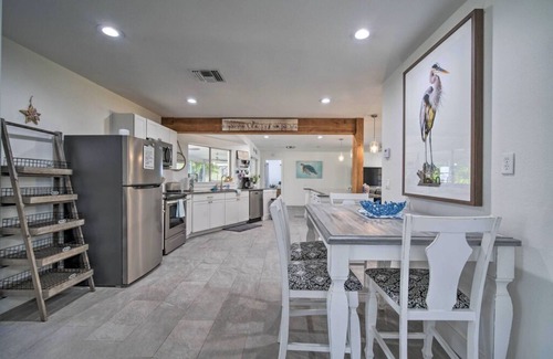 Crystal River House | Crystal River Canal front with dock!Close to town and boat launch. *NEW LISTING*
