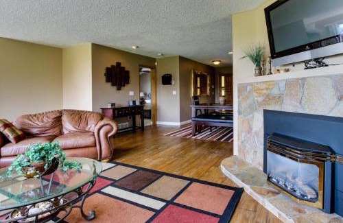 Roads End House | Crystal Rose Cottage