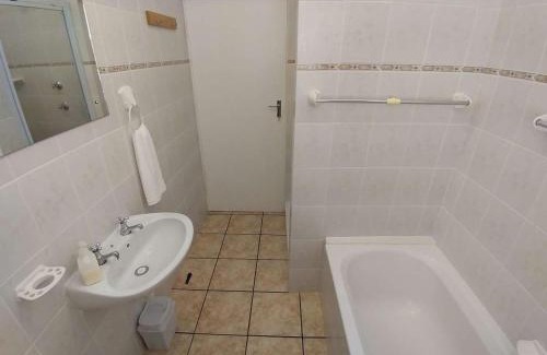 Shelley Point Apartment | Crystal Sea House