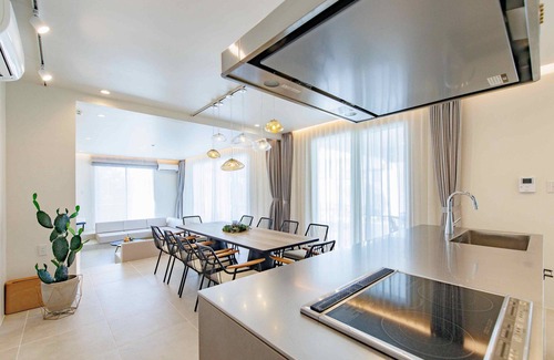 Ueno Villa | Crystal Villa Bayside