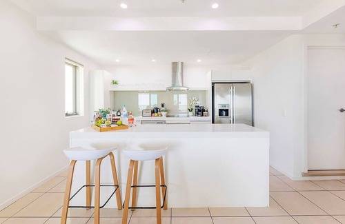 Darwin City Centre Apartment | Crystal Waterfront A Panoramic Balcony Haven