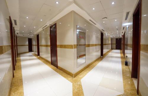 Al Ras Hotel | Cube Hotel Dubai