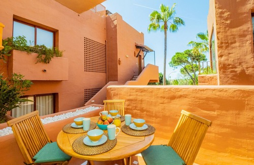 Nikki Beach Apartment | Cubo's Beach & Parking Jardines de Don Carlos/free wifi/close to the beach