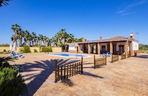 Alhaurin de la Torre House | Cubo's Casa Rural La Viña Angulo