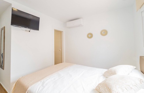 Torre de Benagalbon Bed & Breakfast | Cubo's Hostal William's Sunny 2 with Breakfast/free wifi/air conditioning
