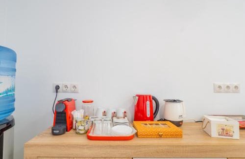 Torre de Benagalbon House | Cubo's Hostal William's Sunny 4 with Breakfast