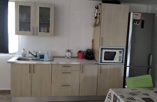 Morata de Tajuna House | Cuchifarm accommodation near Warner Bros.