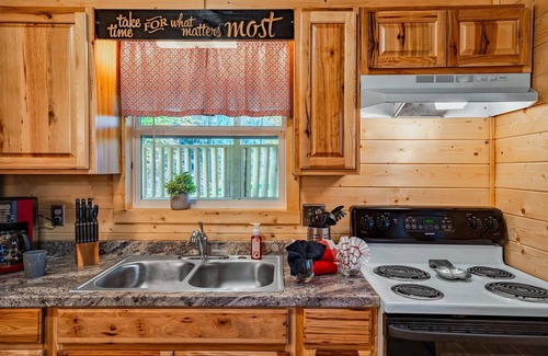 Cosby Cabin | Cuddling On The Creek Couples only romantic " TINY CABIN" retreat!