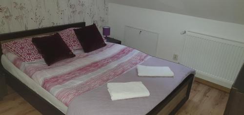 gmina Zukowice Apartment | Cudowny Zakątek z Ogrodem i Basenem