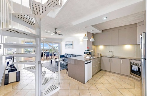 Cullen Bay Apartment | Cullen Bay Penthouse Pool Decks and Marina Views
