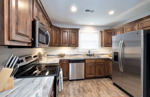 Cullman Apartment | Cullman Craftsman Corporate Duplex Home