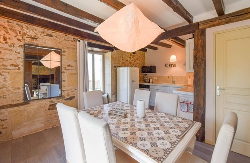 Saint-Medard-d'Excideuil Cottage | Cultural Treasure in Dordogne with furries