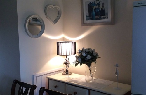 Curracloe House | CURRACLOE~Beach Holiday Location! Co Wexford, 2mins from Beach. Shops & Bars.