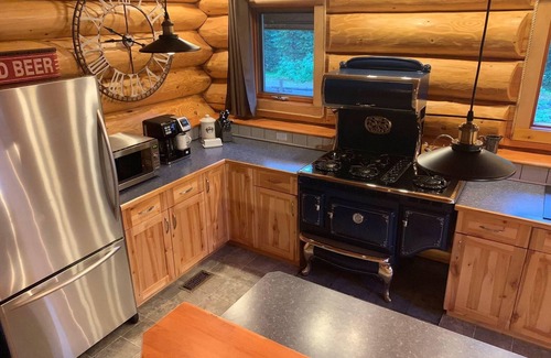 Logan Lake House | Custom built log home surrounded by lakes
