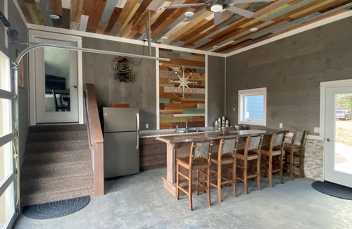 Necedah House | Custom built, private home on Castle Rock Lake -with boat slip