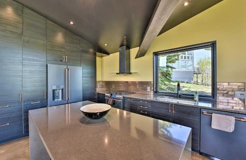 Crested Butte House | Custom Mt Crested Butte Home Walk to the Lifts!