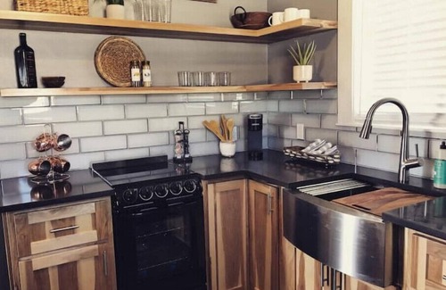 Santa Rita Apartment | Cut Bank Studio #8 near Glacier National Park