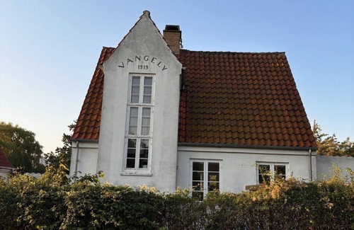 Bronshoj House | Cute and authentic 4-bedroom townhouse