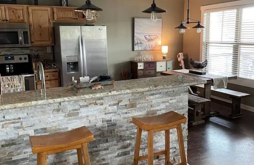 Andalusia House | Cute and Cozy Lakehouse