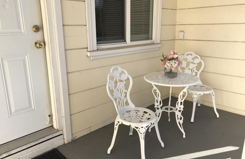 North and East House | Cute and remodeled 2 bedroom house