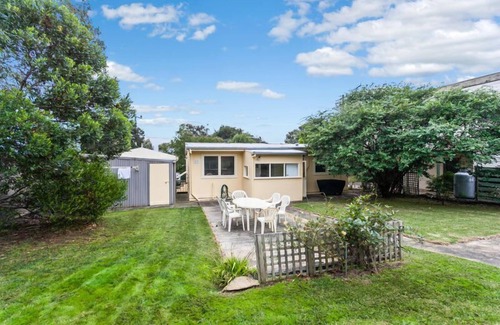 Surf Coast House | Cute As A Button Beach Cottage