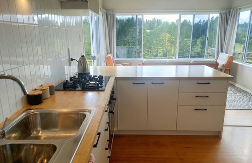 Pyes Pa Cottage | Cute cottage in quiet country setting