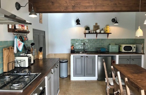 Segur-le-Chateau Cottage | Cute Country Cottage in a 'Plus Beau Village' and within 15 minutes drive of Pompadour Heras