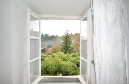 Segur-le-Chateau Cottage | Cute Country Cottage in a 'Plus Beau Village' and within 15 minutes drive of Pompadour Heras