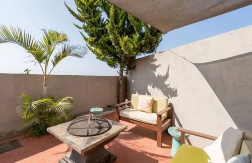 Zona Centro House | Cute, cozy, and relaxing home near the beach in Ensenada! No club noise!