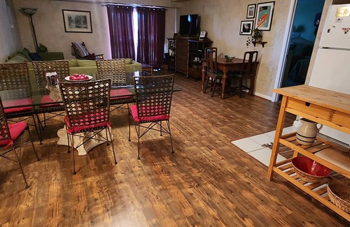 Livingston Condo | Cute cozy and spacious Lake Anna waterfront condo!