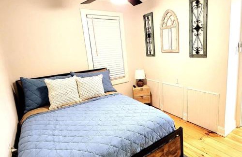 Fox Lake House | Cute & Cozy Lakeview House on Chain O Lakes with Hot Tub Option