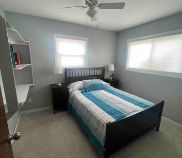 Ypsilanti House | Cute home near EMU and U of M