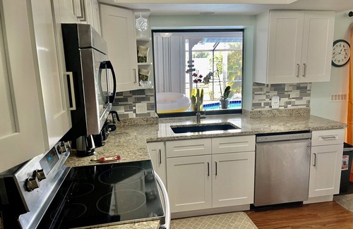 Oakland Hills House | cute house with pool with canal view