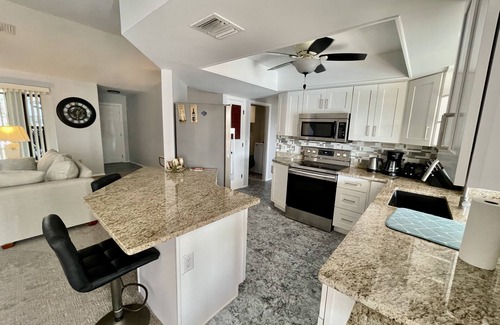 Oakland Hills House | cute house with pool with canal view