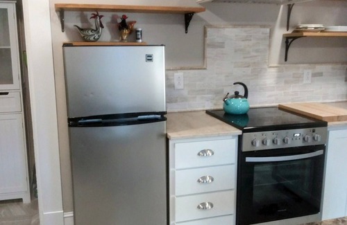 Auburn Apartment | Cute Intown suite